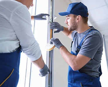 glass repair experts in Daytona Beach, FL